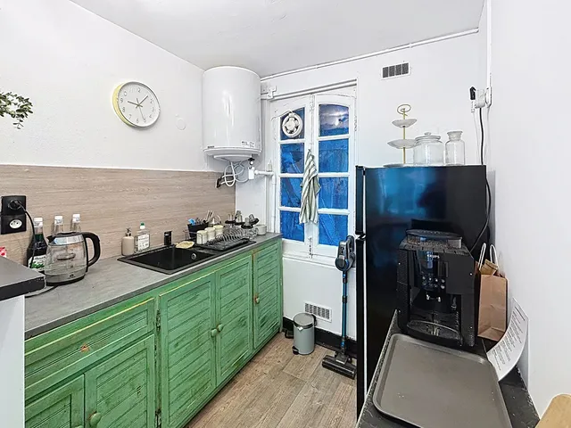 Local commercial de 43 m² en plein centre-ville — Pont-Audemer — photo 8